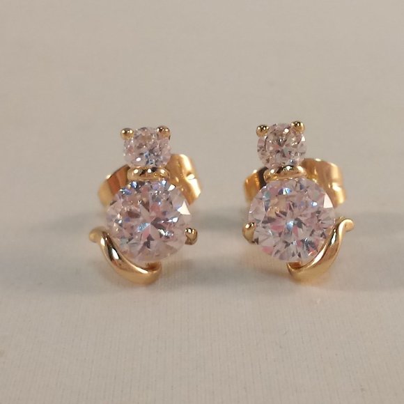 18K Yellow Gold Filled Cat Shape Diamond Zircon Stud Earrings 1.28ctw - Picture 2 of 6